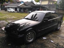 1998 BMW 318i 1.8 1.8 Manual Sedan