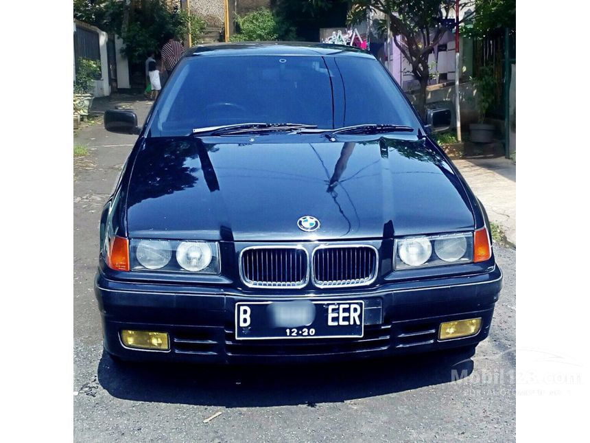 BMW 318i 1996 E36 1.8 Manual 1.8 di Jawa Barat Manual BMW 318i 1996 E36 1.8 Manual 1.8 di Jawa Barat Manual