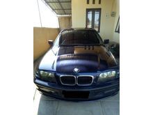 2002 BMW 318i (BU)