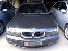 2003 BMW 318i