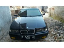 1995 BMW 320i 2.0 2.0 Manual Sedan