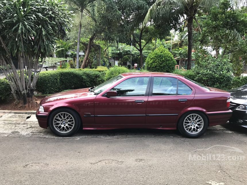  BMW  320i 1996  E36 2 0 2 0 di Jawa Barat Manual Sedan  Merah 