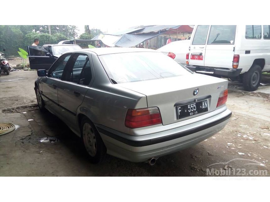 Jual Mobil  BMW  320i  1994  E36 2 0 Manual 2 0 di DKI Jakarta 