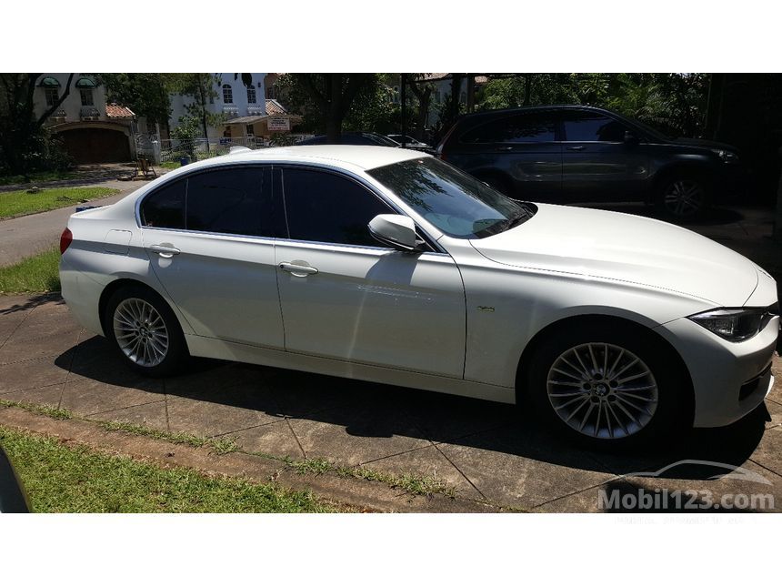 Jual Mobil BMW 320i 2014 Luxury 2.0 di Banten Automatic Jual Mobil BMW 320i 2014 Luxury 2.0 di Banten Automatic