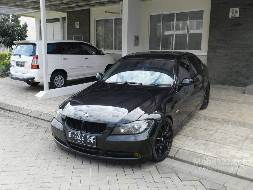 Jual Mobil  BMW  320i  2005 E90  2 0 di DKI Jakarta Automatic 