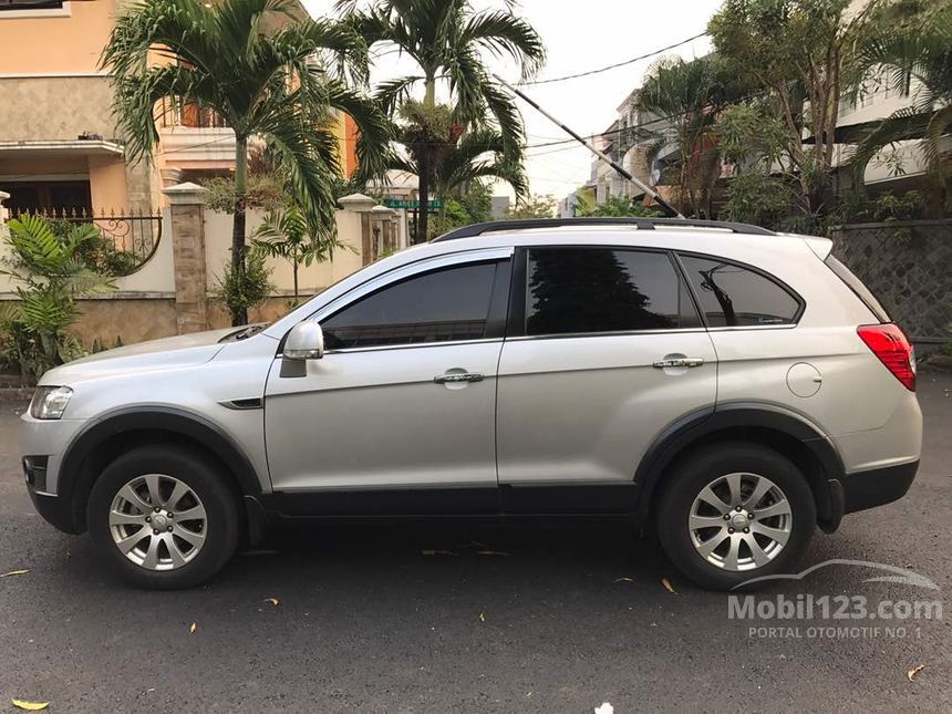 Jual Mobil Chevrolet Captiva 2012 Pearl White 2.0 di DKI 