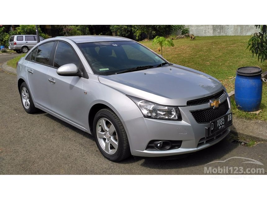 Jual Mobil Chevrolet Cruze 2010 1.8 di Jawa Barat 