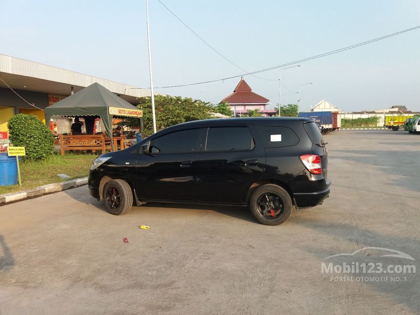 ... di Jawa Timur Manual SUV Hitam Rp 130.000.000 - 3667560 - Mobil123.com