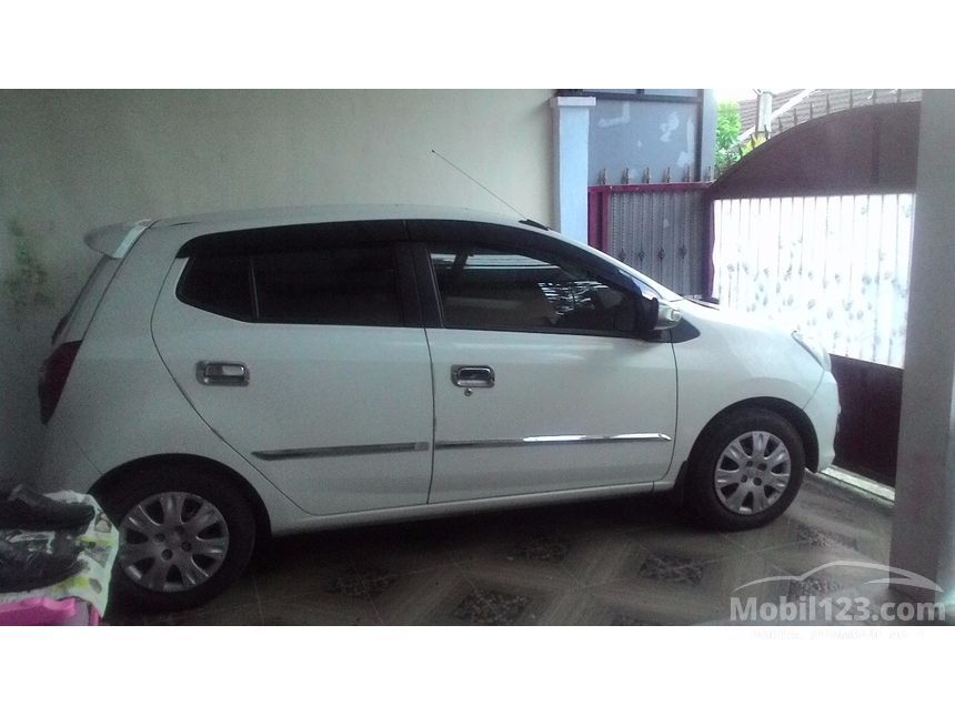 Jual Mobil Daihatsu Ayla 2013 D 1.0 di Jawa Timur Manual 