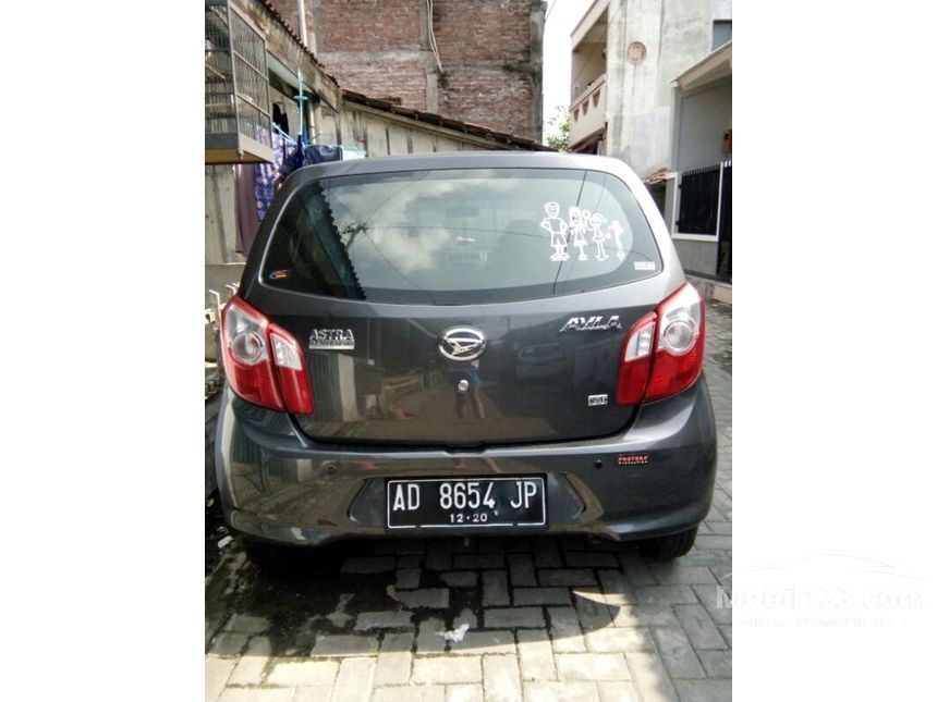Jual Mobil  Daihatsu Ayla 2019 M 1 0 di Jawa  Tengah  Manual 
