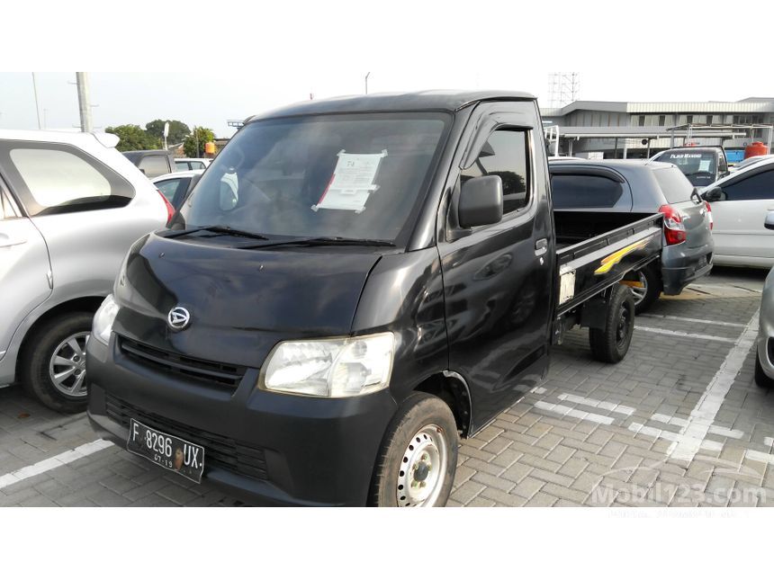 Foto Mobil Daihatsu Gran Max Box - Auto-Werkzeuge