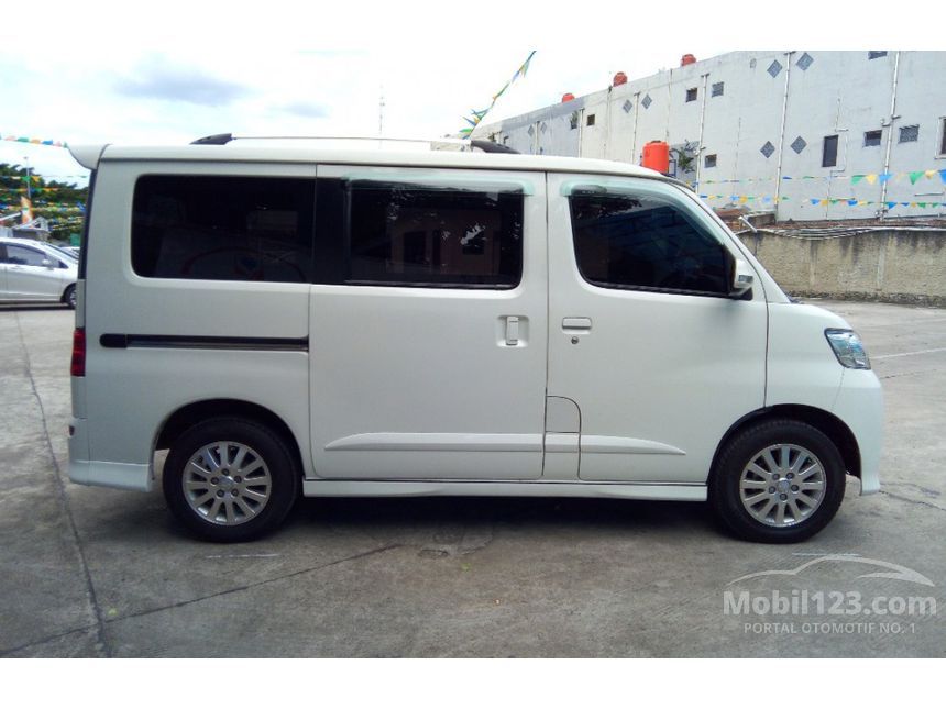 Jual Mobil Daihatsu Luxio 2013 X 1.5 di DKI Jakarta Manual Jual Mobil Daihatsu Luxio 2013 X 1.5 di DKI Jakarta Manual