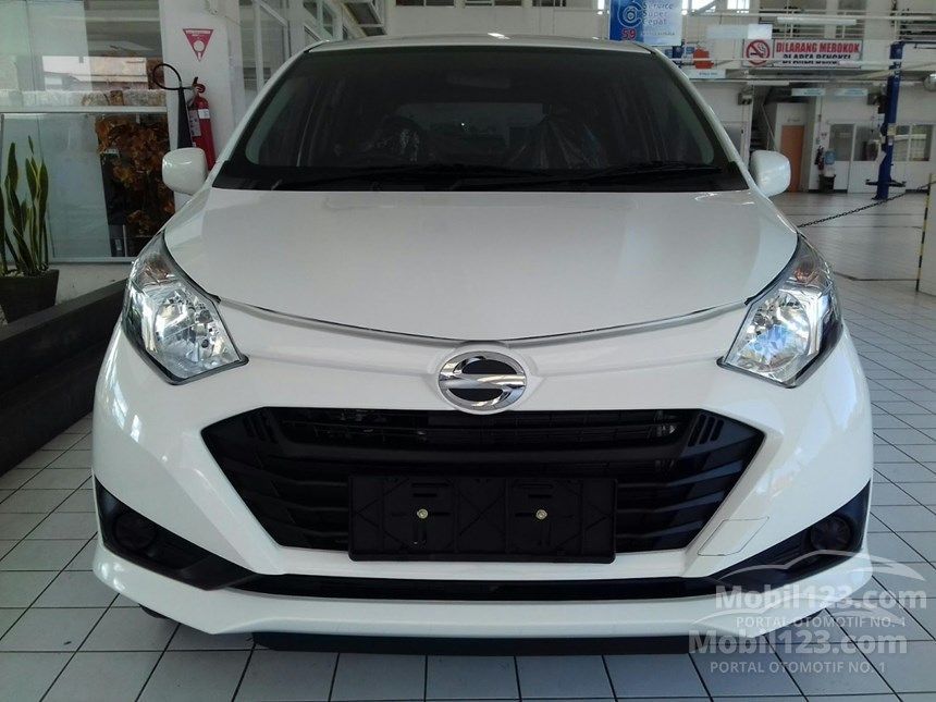 Jual Mobil Daihatsu Sigra 2017 D 1.0 di Jawa Tengah Manual 