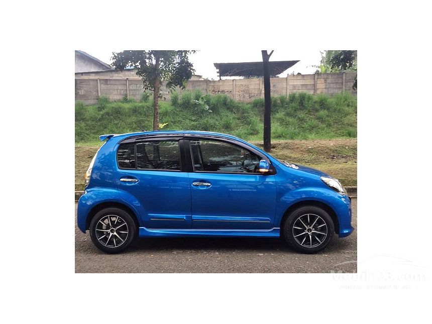 Jual Mobil Daihatsu Sirion 2015 D FMC DELUXE 1.3 di DKI 