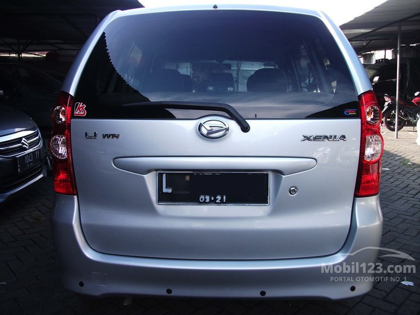 Jual Mobil Daihatsu Xenia 2011 Li DELUXE 1.0 di Jawa 