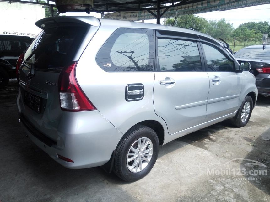 Jual Mobil  Daihatsu  Xenia  2012 R 1 3 di Jawa  Barat  Manual 