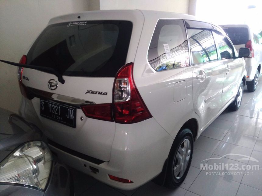 Jual Mobil Daihatsu Xenia 2016 R 1.3 di Jawa Timur Manual 