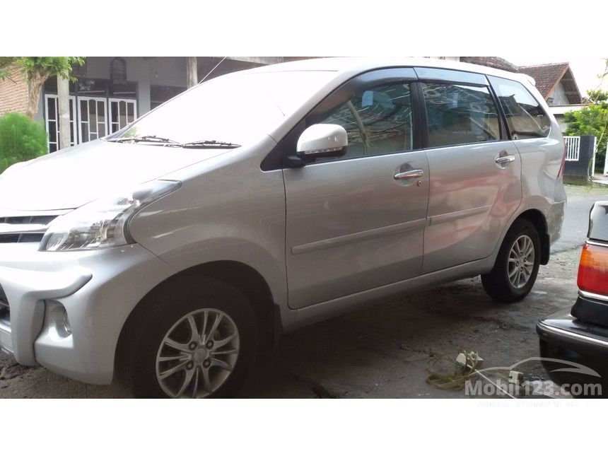 Jual Mobil Daihatsu Xenia 2013 R SPORTY 1 3 di Jawa Timur Jual Mobil Daihatsu Xenia 2013 R SPORTY 1 3 di Jawa Timur