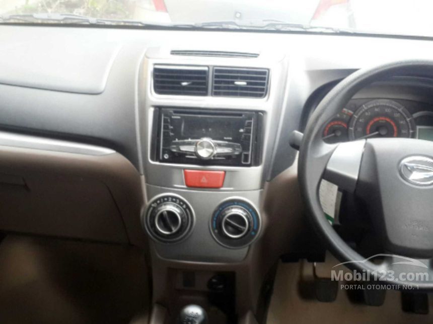 Daihatsu Xenia 2016 X DELUXE 1.3 di Jawa Timur Manual MPV 