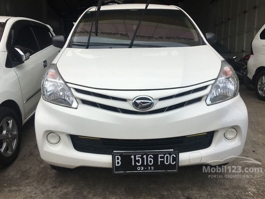 xenia ringan dp daihatsu kredit Xenia 1.3 X Mobil STD Jual 2014 Jawa Daihatsu di Barat