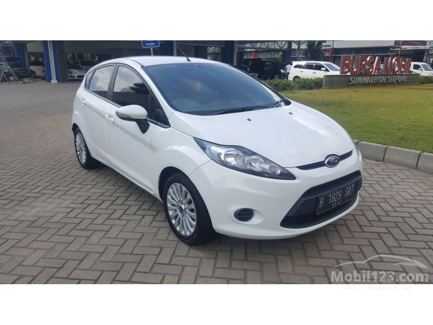 Jual Mobil Ford Fiesta 2011 1.6 di Banten Automatic 