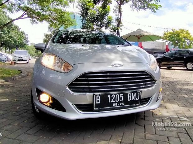  Mobil Bekas Murah - Jual Beli 4.592 Mobil di Indonesia - Mobil123