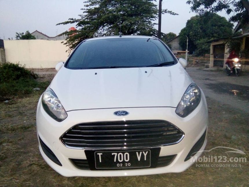 Jual Mobil  Ford  Fiesta  2014 Sport 1 5 di Jawa  Barat  