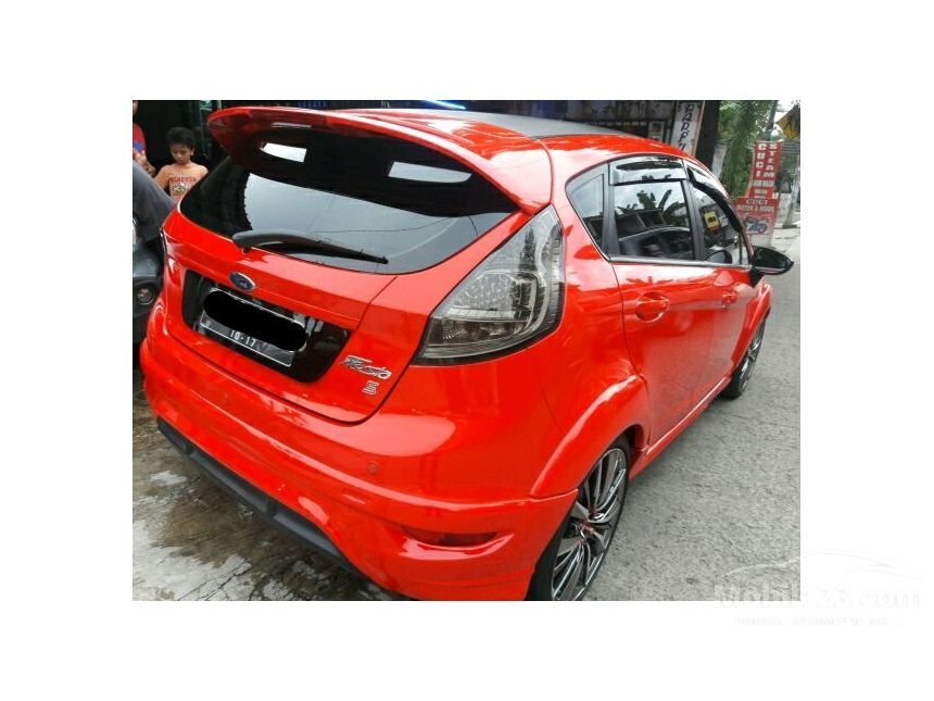 kit jakarta body ford di DKI Sport 1.6 Jakarta Manual Ford 2012 Fiesta Hatchback