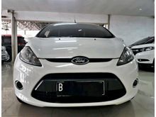 Ford Fiesta 1.4 Trend 2011 AT white Elegant , TDP mumer , Good condition