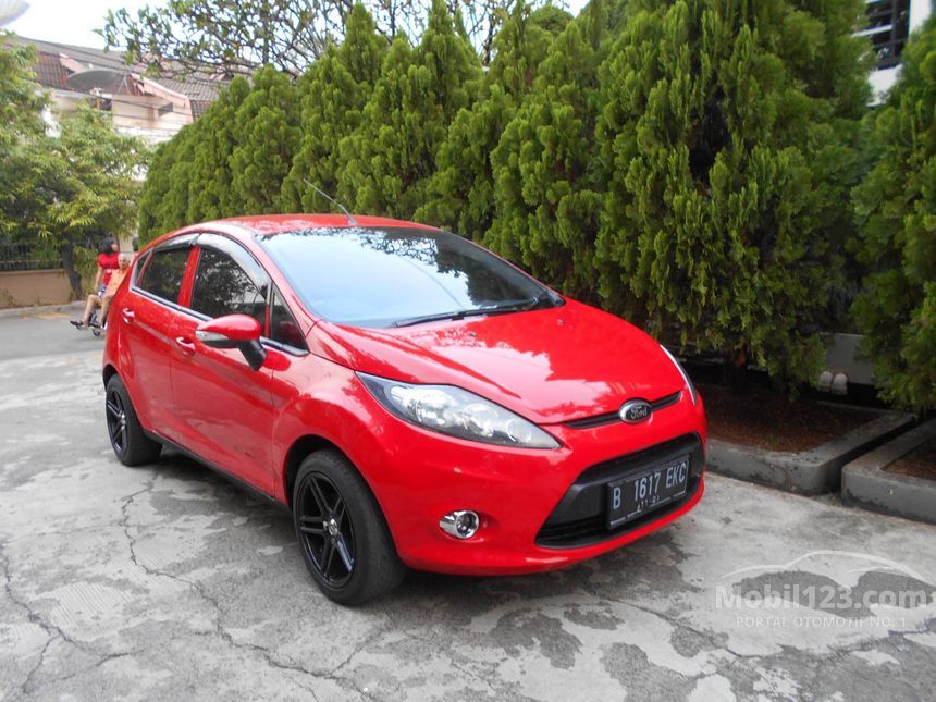 Jual Mobil Ford Fiesta 2012 Trend 1.4 di DKI Jakarta 