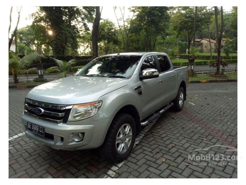 Jual Mobil Ford Ranger 2012 XLT 3.0 di Jawa Timur Manual 