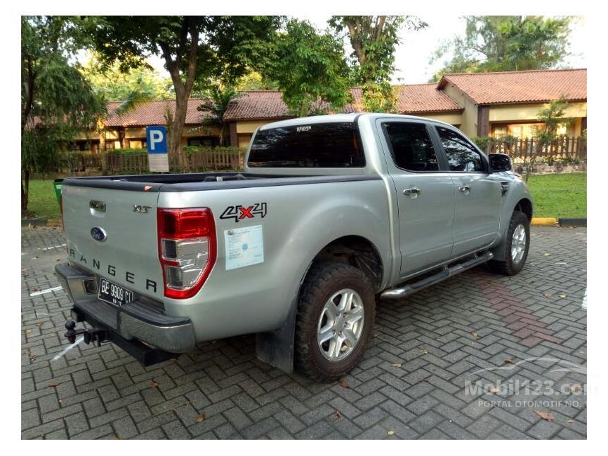 Jual Mobil  Ford  Ranger 2012 XLT 3 0 di Jawa Timur  Manual 