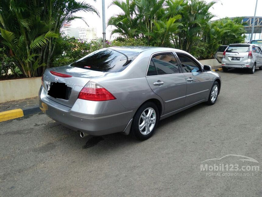 Jual Mobil  Honda  Accord  2006 VTi L 2 4 di DKI Jakarta 