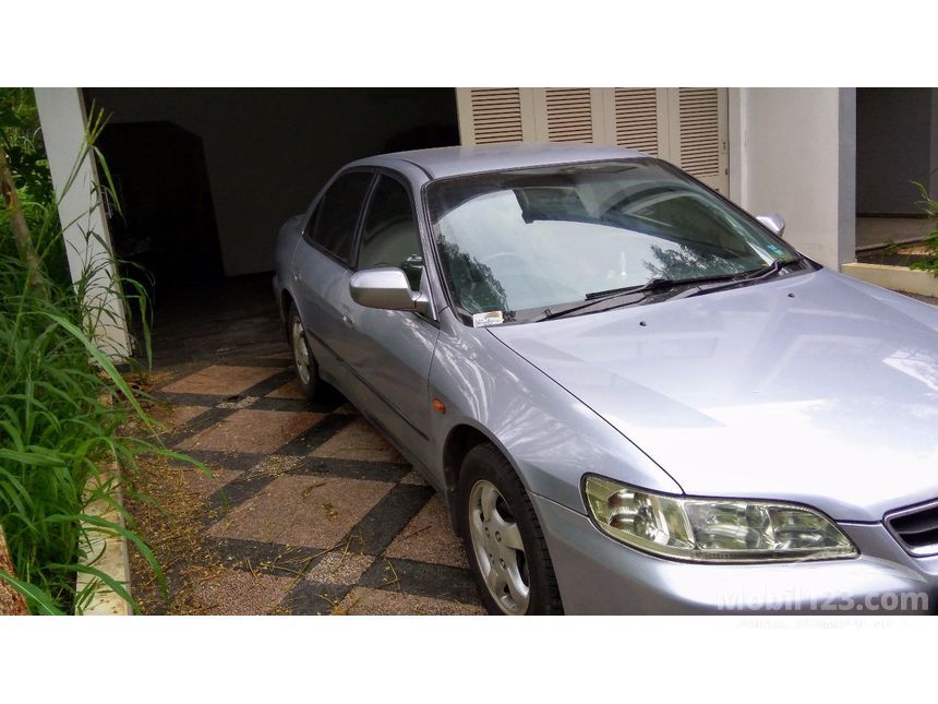 Jual Mobil Honda Accord 2000  VTi Limited 2 3 di Jawa 