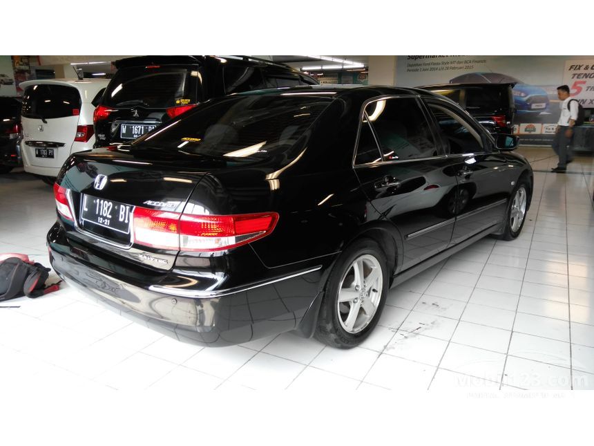 Honda Accord  2005  VTi 2 4 di Jawa Timur Manual Sedan  Hitam 