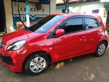 Honda brio satya S MT 1200 cc rally red merah tahun 2015