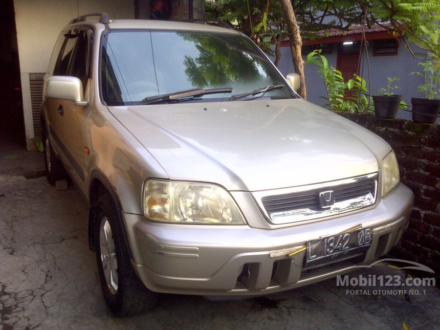 Jual Mobil  Honda  CR V  2002 4X2 2 0 di Jawa  Timur  Automatic 