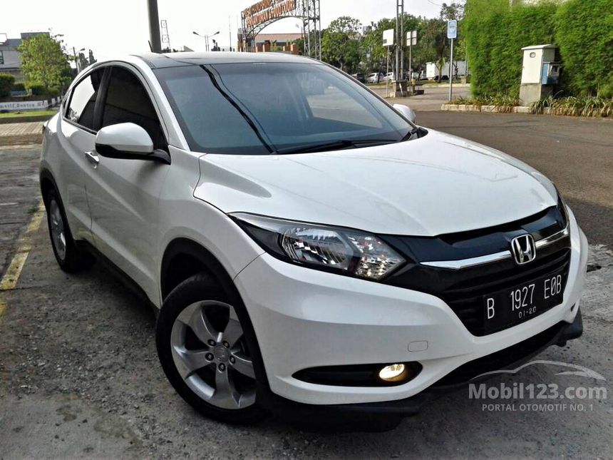 Jual Mobil  Honda  HR V 2019 E Limited  Edition  1 5 di Jawa 