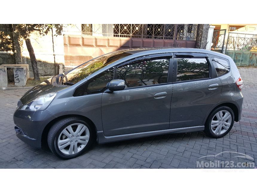 Foto Mobil Honda Jazz Bekas - Gambar 08