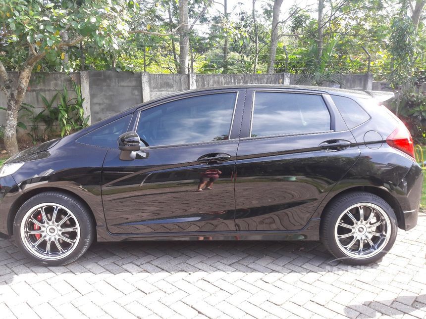 Jual Mobil Honda Jazz 2016 RS 1.5 di Jawa Tengah Automatic 