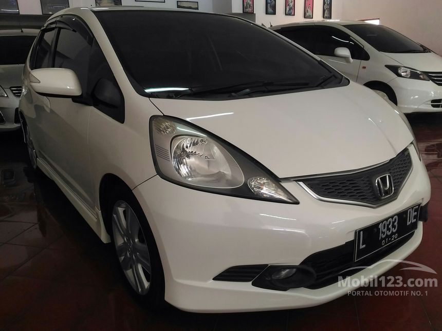 Jual Mobil Honda Jazz 2010 RS 1.5 di Jawa Timur Automatic 