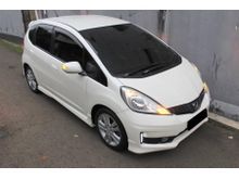 Honda Jazz A/T Tahun 2011 Warna Putih Mulus