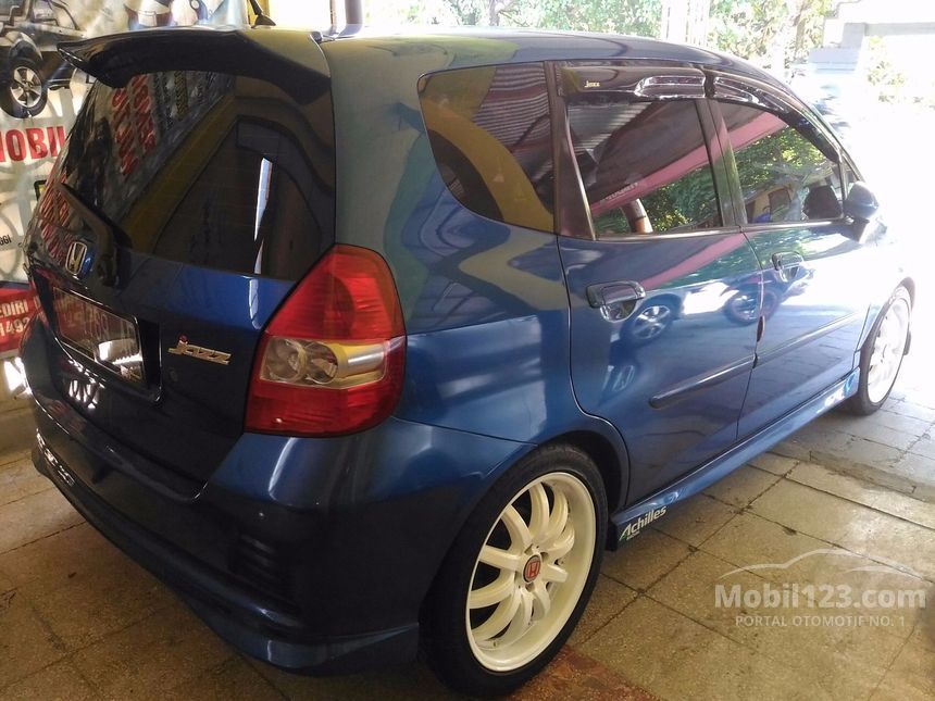 Jual Mobil Honda Jazz 2005 VTEC 1.5 di Jawa Timur 