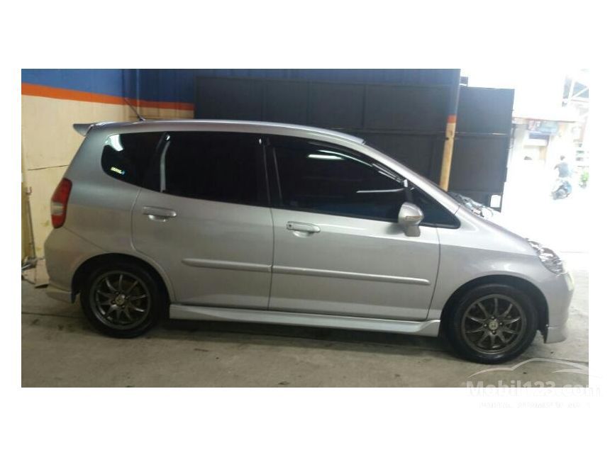 Jual Mobil Honda Jazz 2006 VTEC 1.5 di DKI Jakarta 