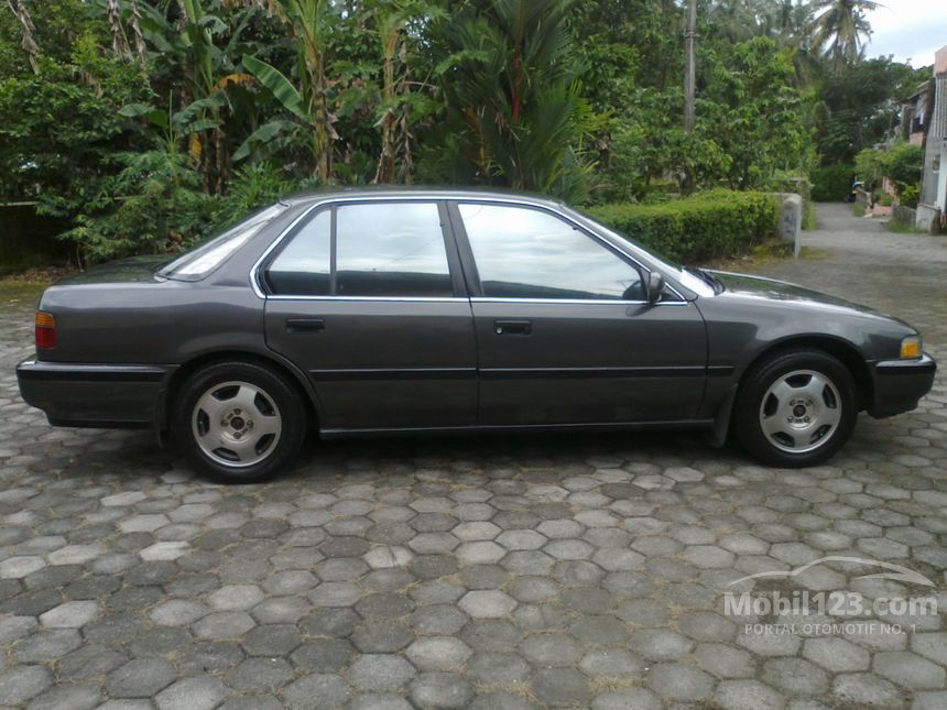 Jual Mobil Honda Maestro  1991 2 0 di Yogyakarta Automatic 