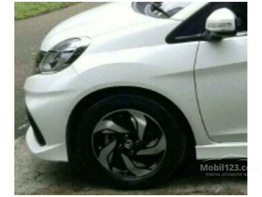 Foto Mobil Honda Mobilio Type S - Gambar 08