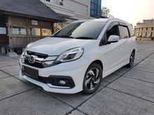 Honda Mobilio RS AT 2015 Antik Tdp23jt Pakaian Pribadi