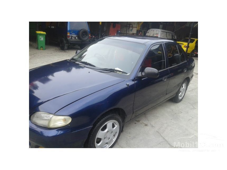 Jual Mobil  Hyundai  Accent  2001  GLS 1 5 di Jawa Barat 