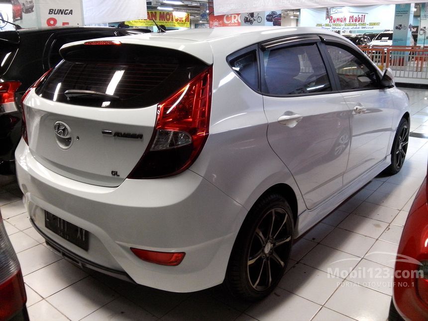 Jual Mobil Hyundai Grand Avega 2013 GL 1.4 di Jawa Timur Jual Mobil Hyundai Grand Avega 2013 GL 1.4 di Jawa Timur