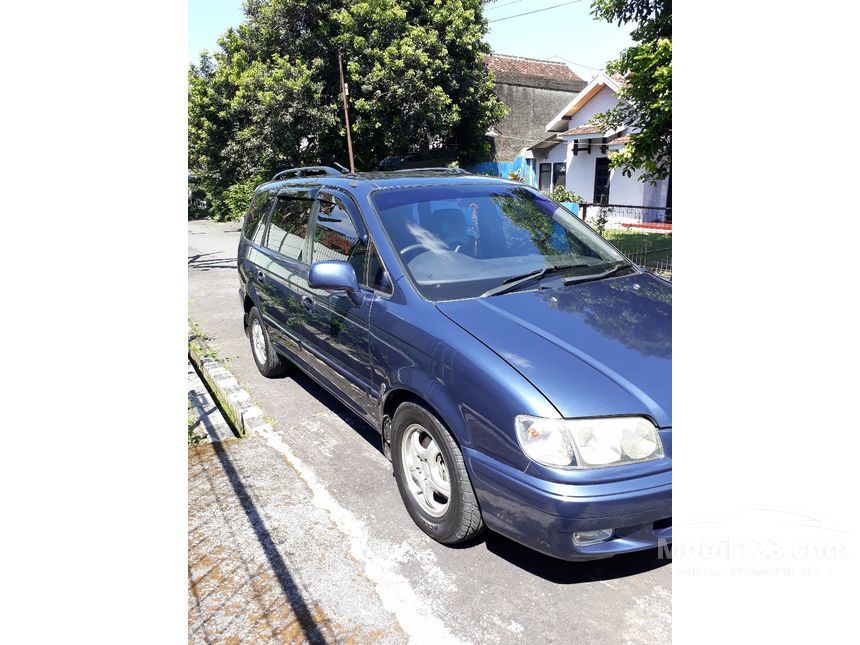 Jual Mobil Hyundai Trajet 2002 GLS 2.0 di Jawa Tengah Jual Mobil Hyundai Trajet 2002 GLS 2.0 di Jawa Tengah